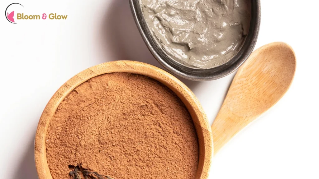 Sandalwood and Tomato Juice Face Pack